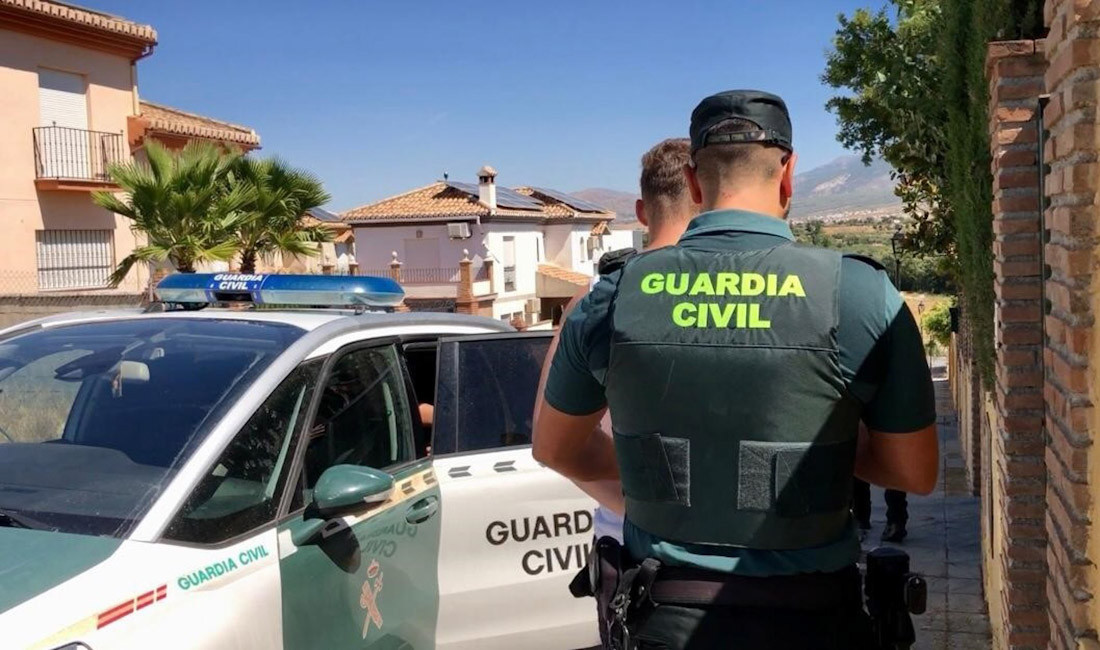 Detención practicada por la Guardia Civil. (GUARDIA CIVIL)