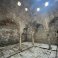 En cuanto a los monumentos nazaríes que más interés despiertan entre los turistas, sobresale el Bañuelo, uno de los baños árabes públicos mejor conservados de la península (EUROPA PRESS)