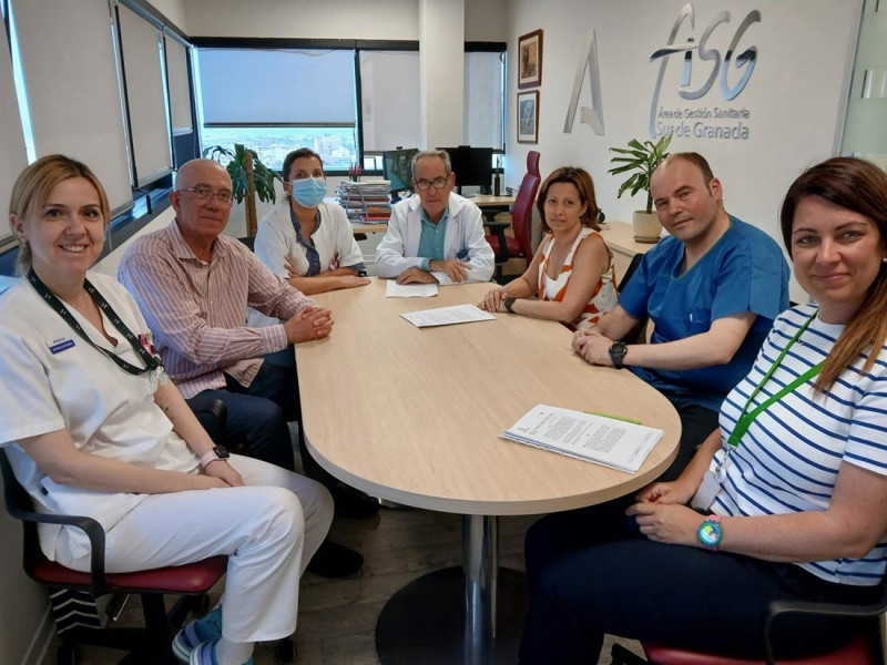 Reunión entre el Área de Gestión Sanitaria Sur de Granada y la asociación de pacientes con enfermedades intestinales inflamatorias ACCU Granada (JUNTA DE ANDALUCÍA) Reunión entre el Área de Gestión Sanitaria Sur de Granada y la asociación de pacientes con enfermedades intestinales inflamatorias ACCU Granada (JUNTA DE ANDALUCÍA)