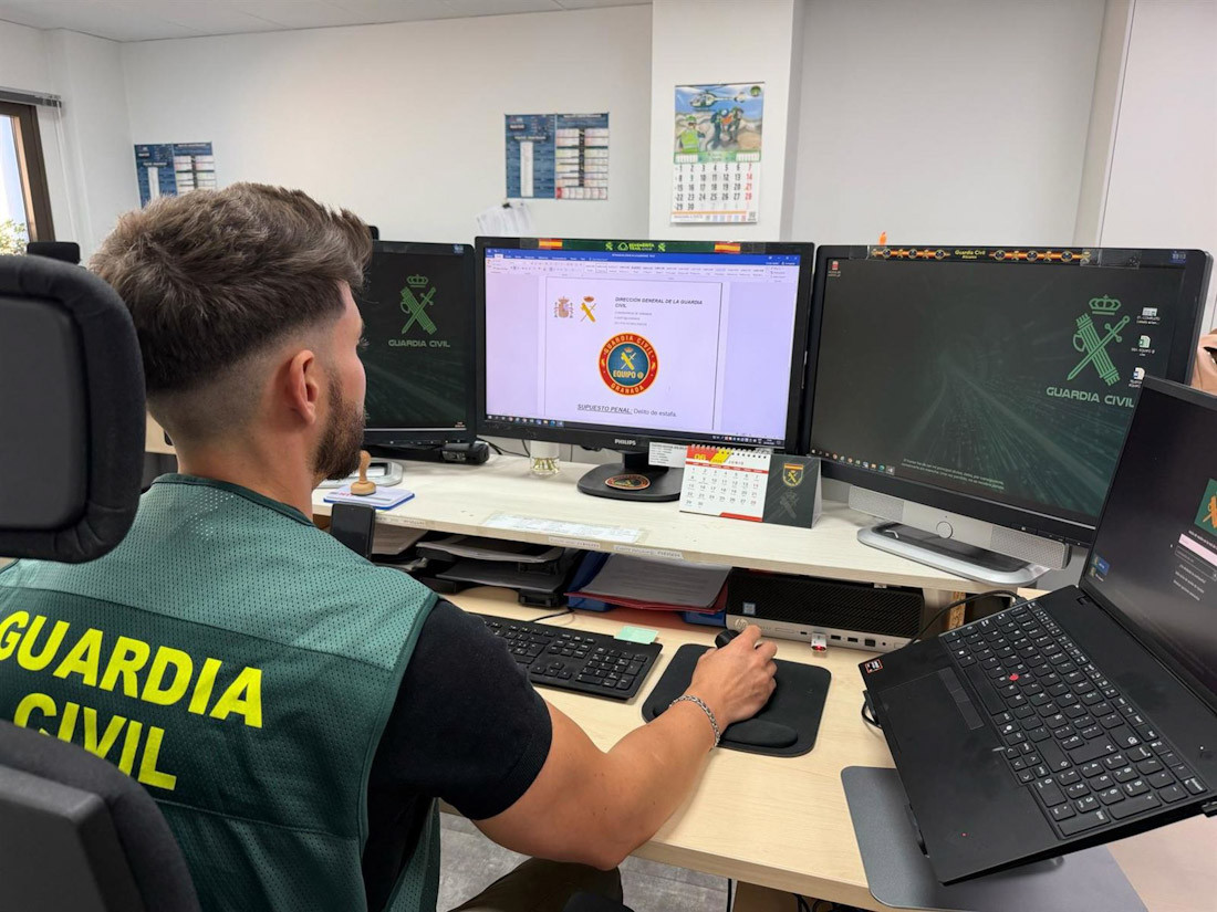 Agente del Equipo @ de la Guardia Civil (GUARDIA CIVIL)