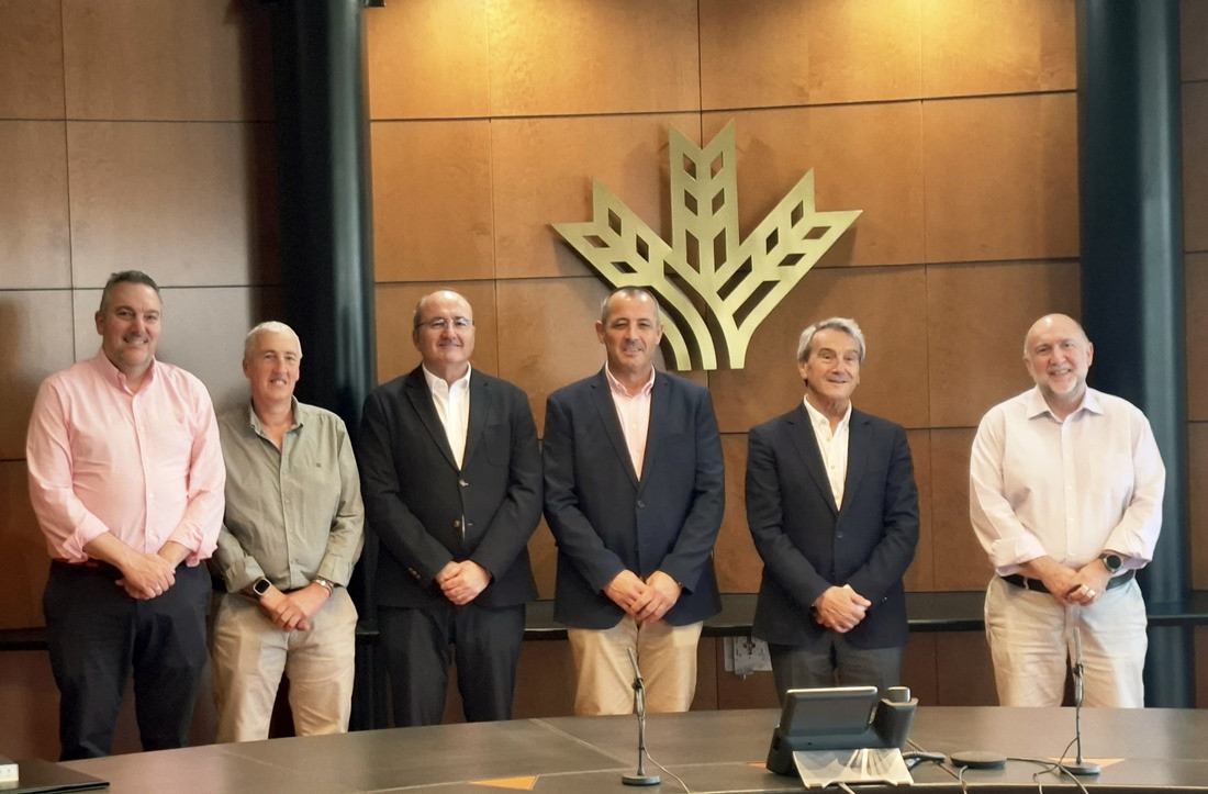 Firma del convenio (CAJA RURAL)