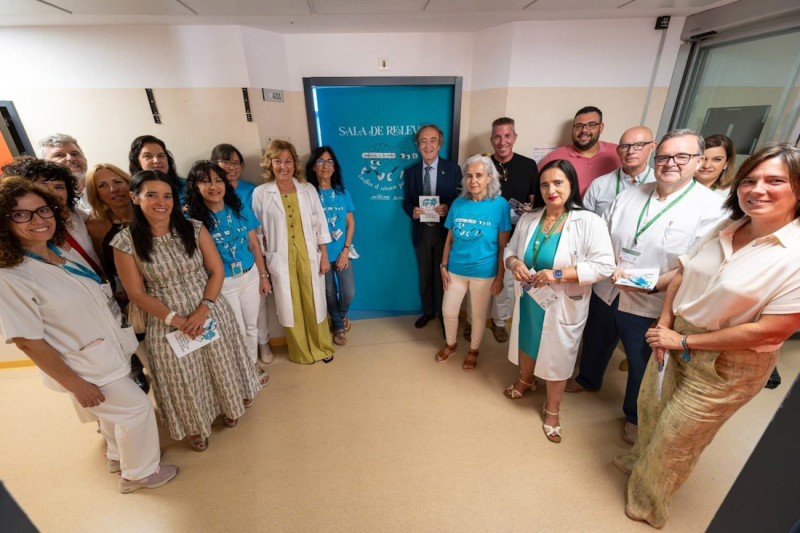 La inauguración de una sala de esparcimiento dedicada a adolescentes y jóvenes hospitalizados en la planta de Oncología del Hospital Virgen de las Nieves.ñ (JUNTA DE ANDALUCÍA) La inauguración de una sala de esparcimiento dedicada a adolescentes y jóvenes hospitalizados en la planta de Oncología del Hospital Virgen de las Nieves.ñ (JUNTA DE ANDALUCÍA)