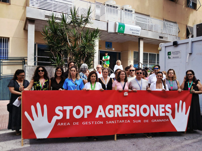 Concentración contra las agresiones a sanitarios (AGS SUR) Concentración contra las agresiones a sanitarios (AGS SUR)