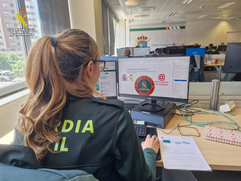Imagen de archivo de una agente de la Guardia Civil (GUARDIA CIVIL) Imagen de archivo de una agente de la Guardia Civil (GUARDIA CIVIL)